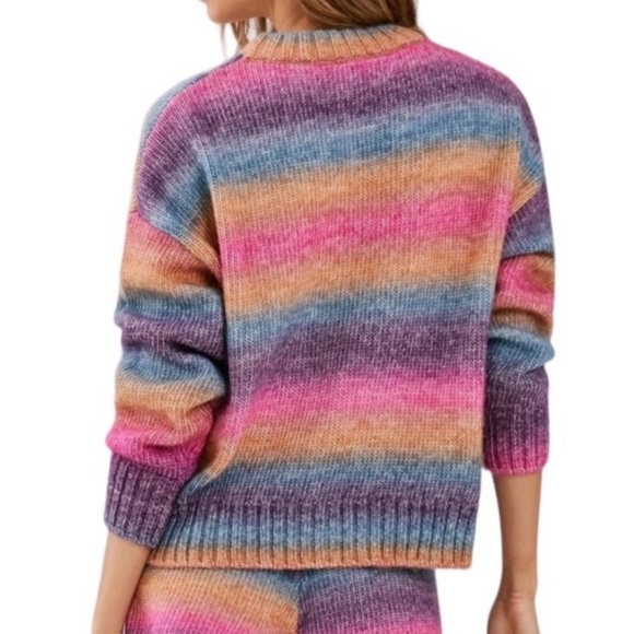 Something Navy Set Sweater & Shorts - Picture 3 of 11